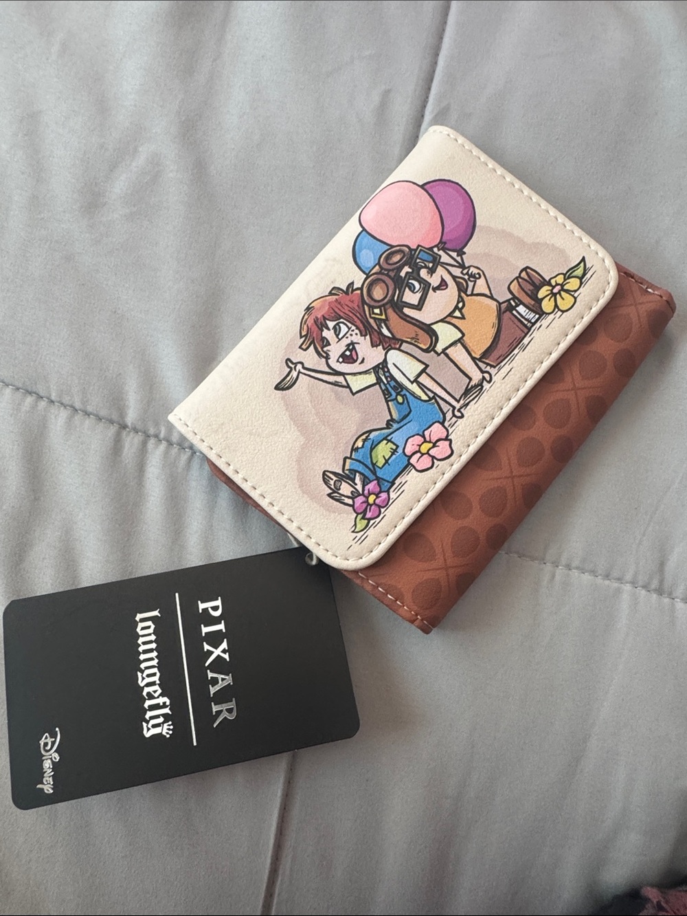 Disney’s Loungefly PIXAR trifold Wallet UP 🎈🏠